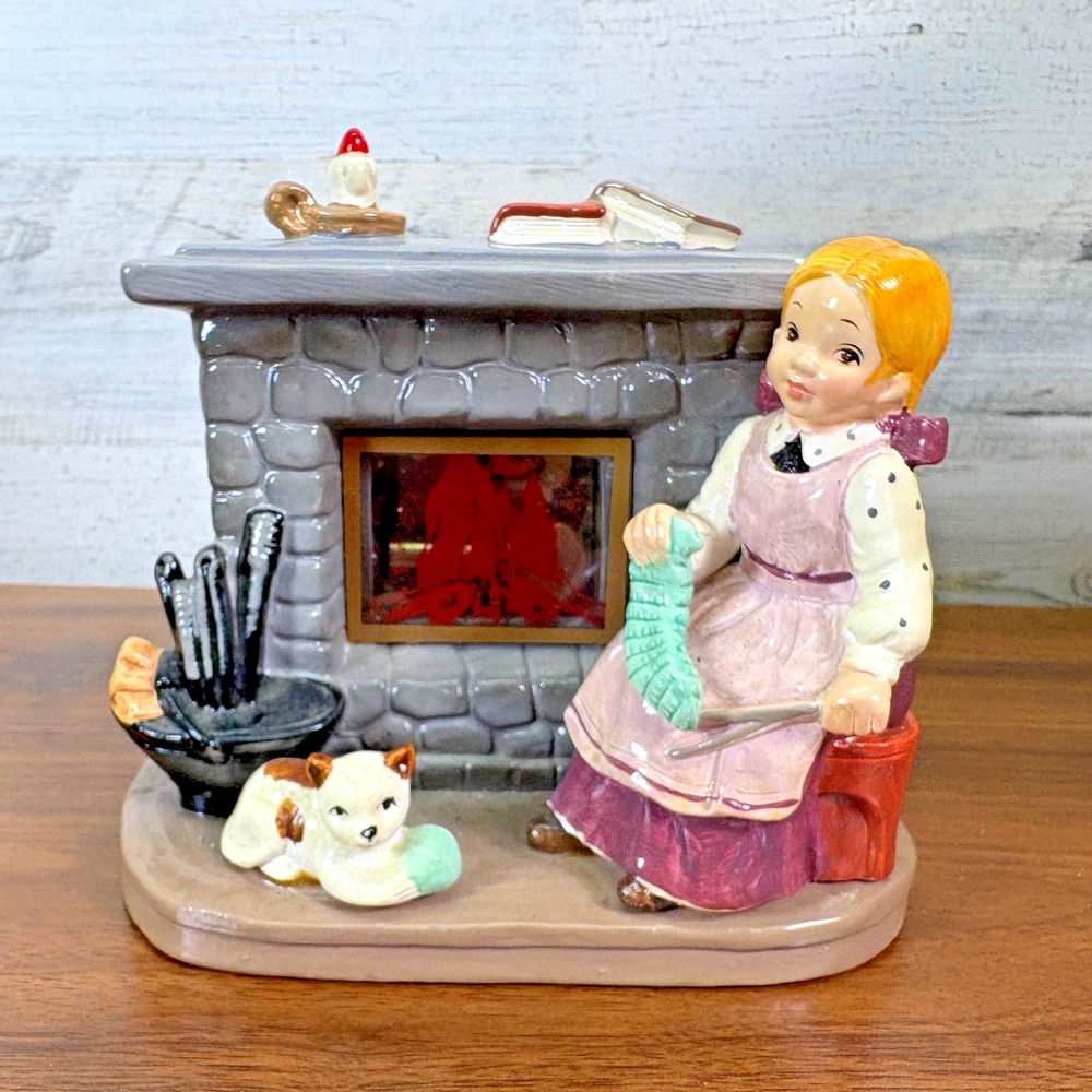 Vintage Christmas  Ceramic Music Fireplace 1970's Knitting with the kitty